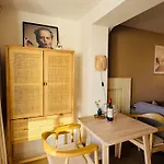 Apartment Hello - Souterrain Hoogwakersbosstraat 6 Noordwijk