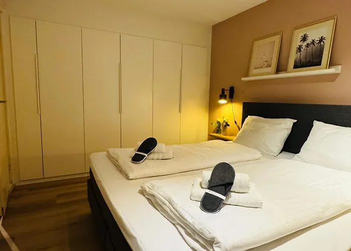 Hello - Souterrain Hoogwakersbosstraat 6 아파트