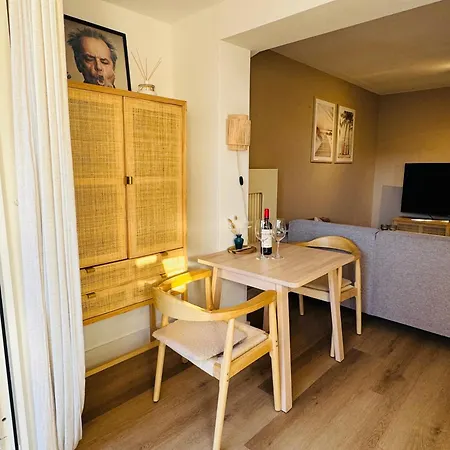 Appartement Hello - Souterrain Hoogwakersbosstraat 6